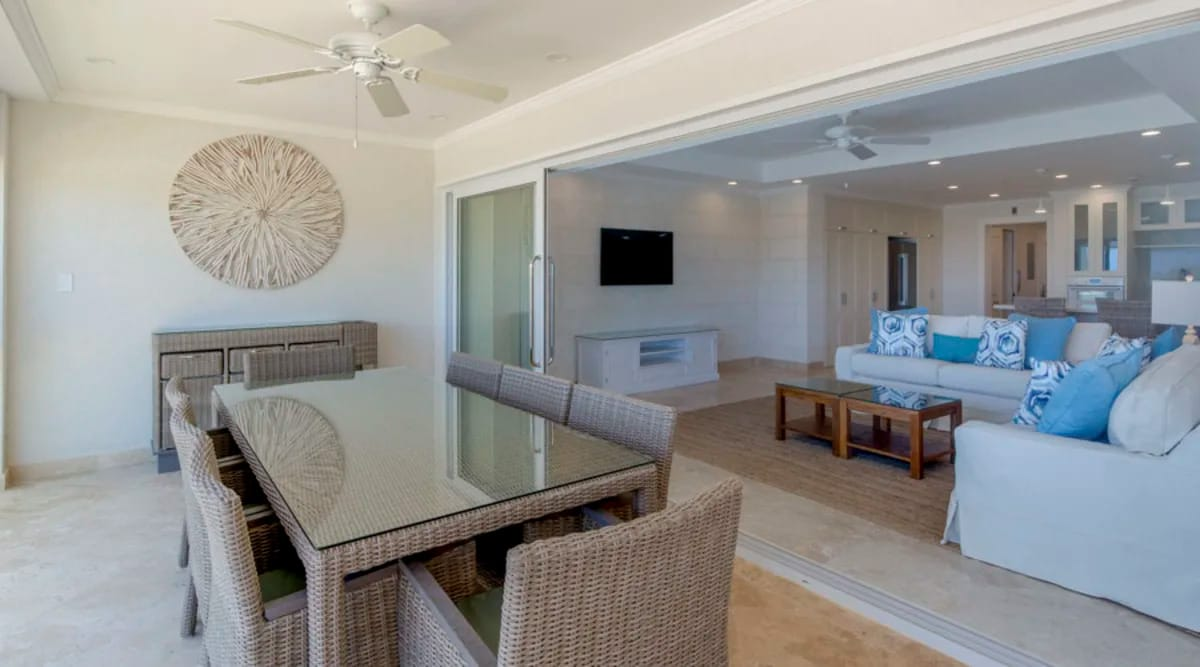 2 Bed Suite with Pool at The Crane photo 3